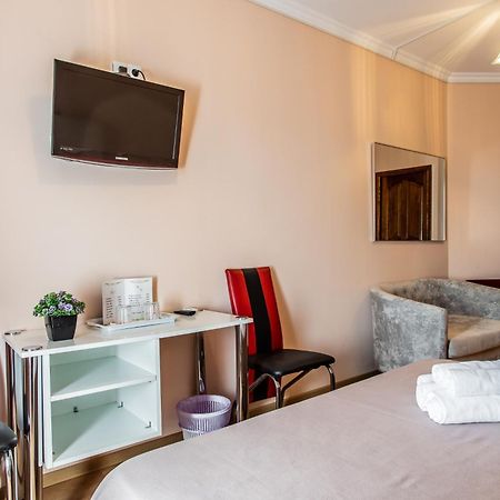 צ'יסינאו Star Rent Hotel מראה חיצוני תמונה