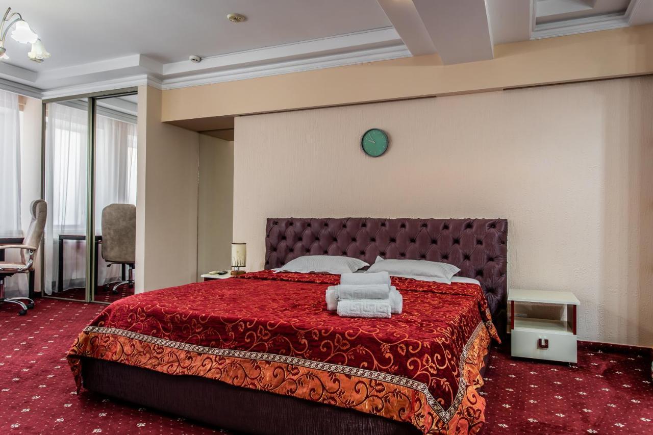 צ'יסינאו Star Rent Hotel מראה חיצוני תמונה