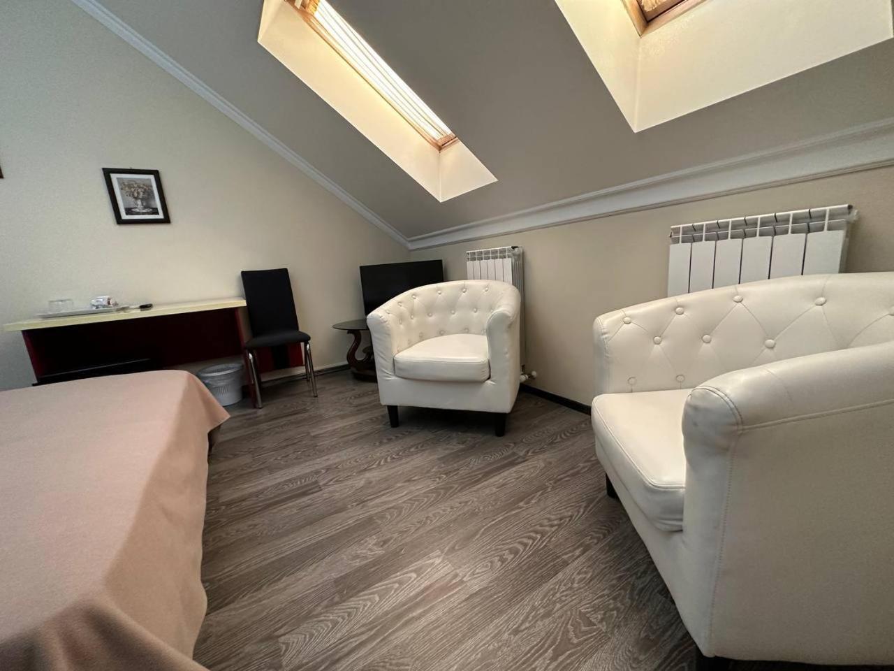 צ'יסינאו Star Rent Hotel מראה חיצוני תמונה