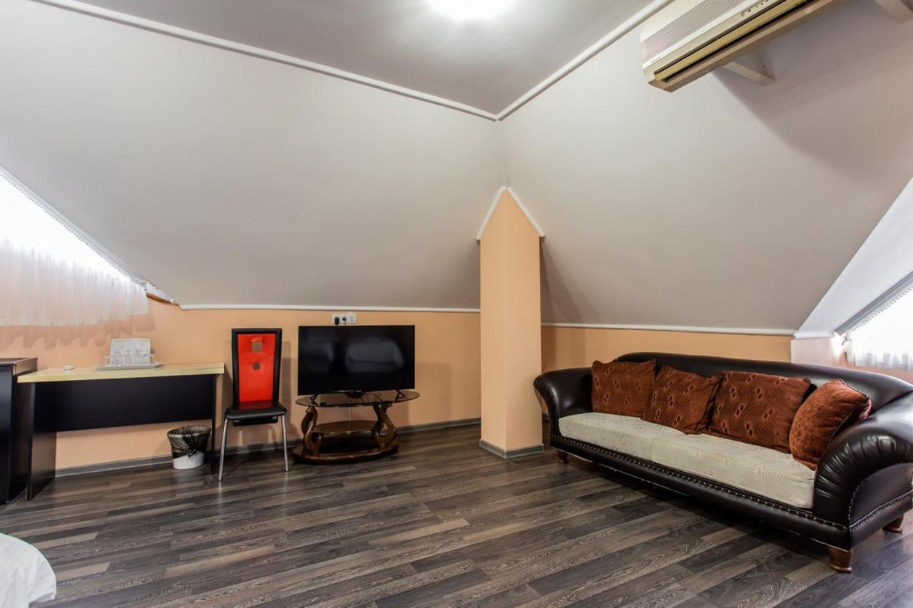 צ'יסינאו Star Rent Hotel מראה חיצוני תמונה