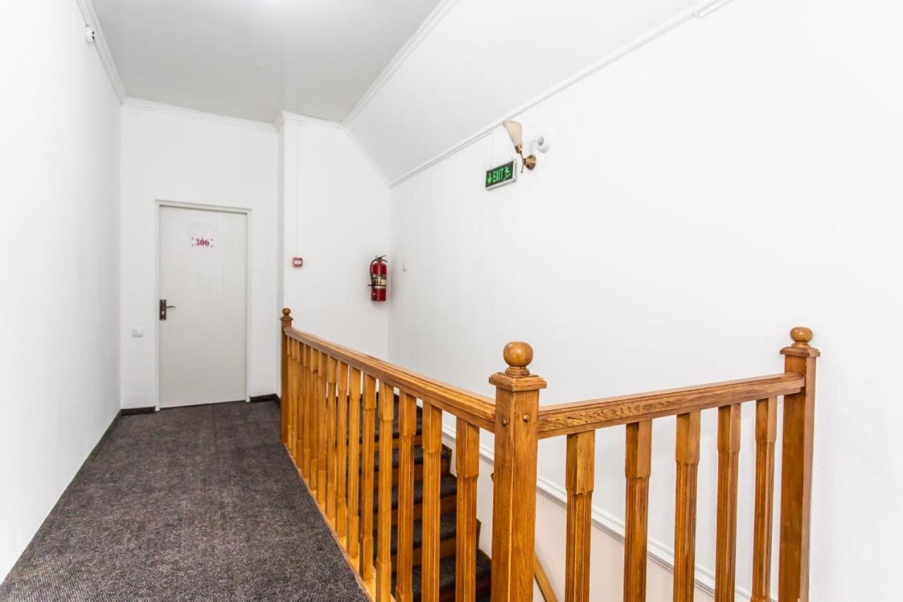 צ'יסינאו Star Rent Hotel מראה חיצוני תמונה